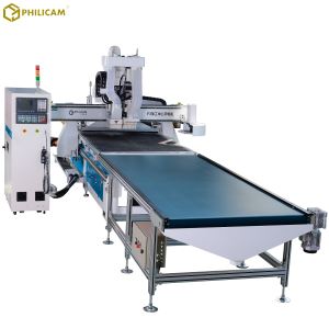 Máquina de madera CNC con dispositivo de alimentación automática